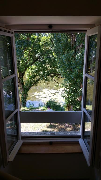 Logis Auberge De La Riviere Les Velluire-sur-Vendee Екстериор снимка