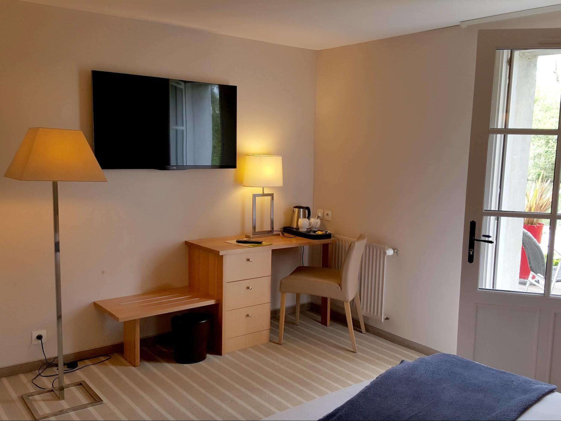 Logis Auberge De La Riviere Les Velluire-sur-Vendee Екстериор снимка