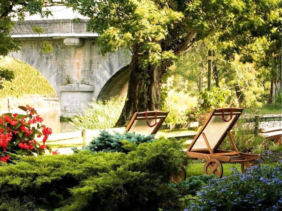 Logis Auberge De La Riviere Les Velluire-sur-Vendee Екстериор снимка